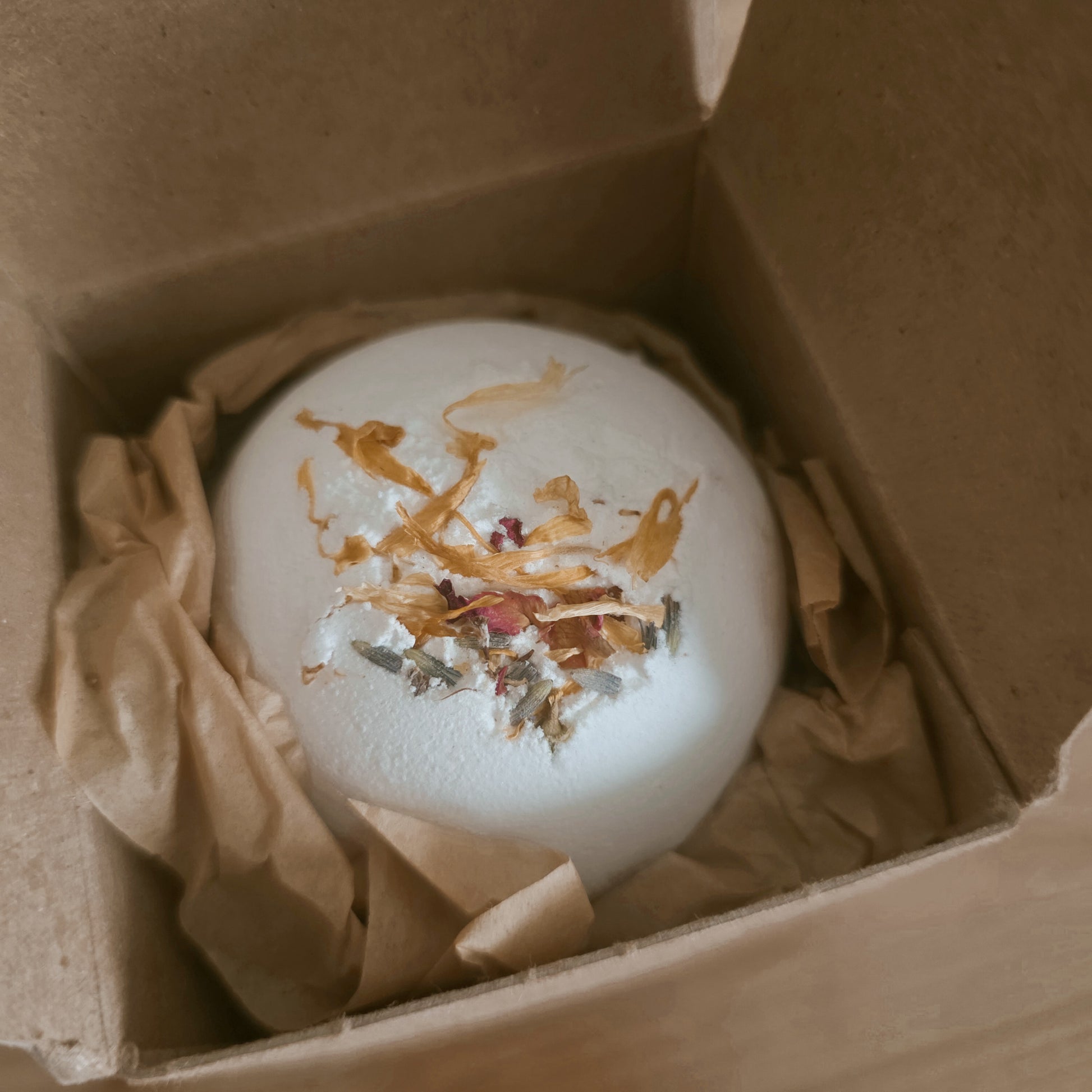 Moisturizing Lavender Bath Bomb