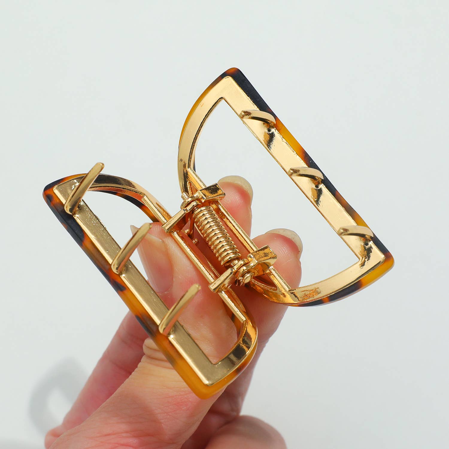 Mini Half Moon Metal Claw Clip | Rosalie - White Peony Organics