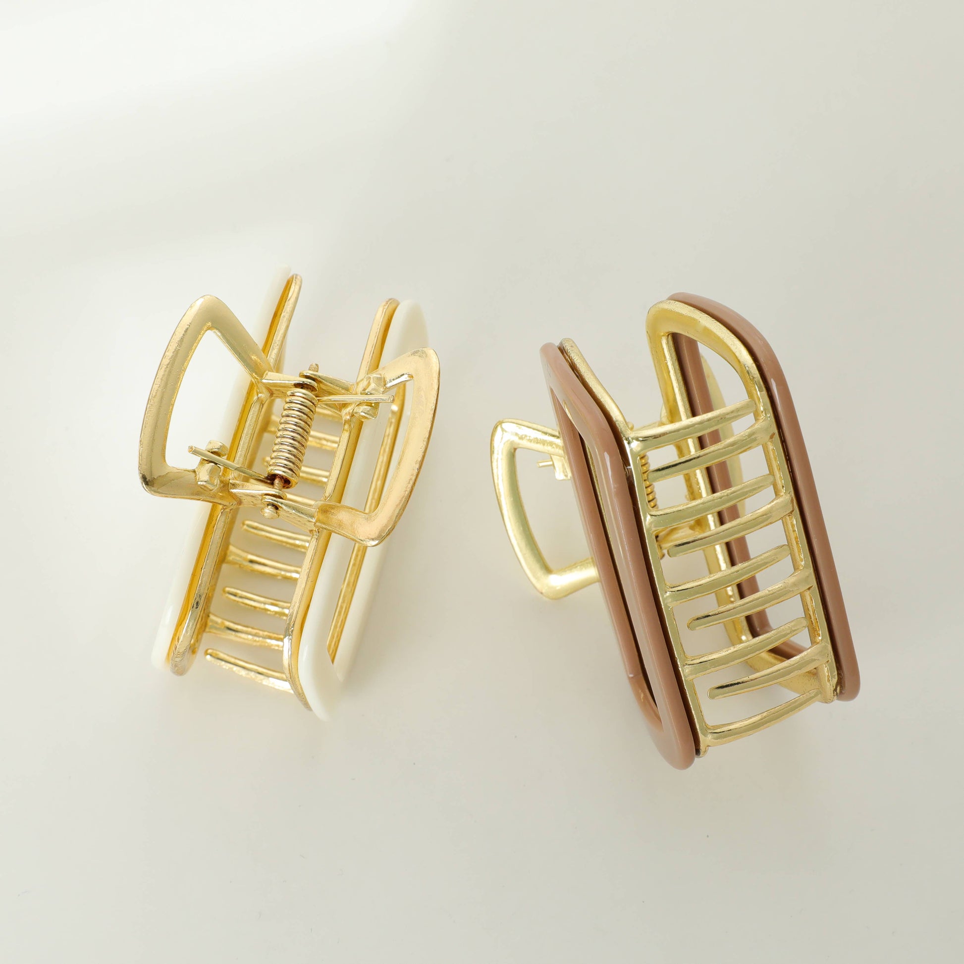 Eco-Friendly Metal Hollow Rectangle Claw Clip | Harlow - White Peony Organics